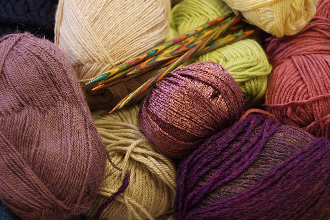 wool, knitting needles, needle game-688113.jpg