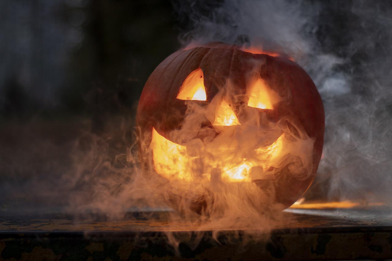 halloween, jack-o-lantern, pumpkin-4585684.jpg