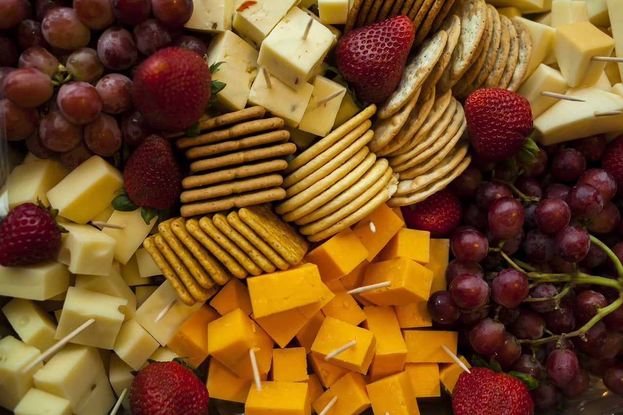 cheese, platter, food-852978.jpg